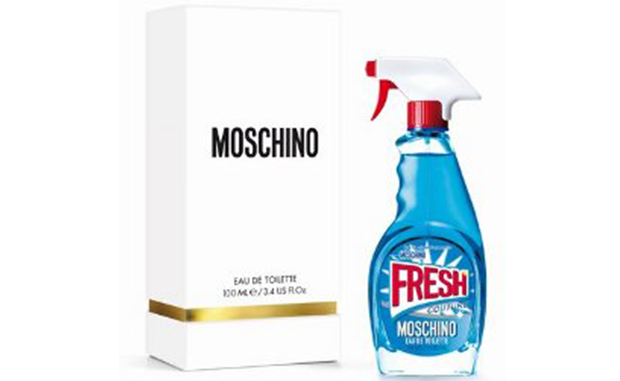 Moschino lanzó un perfume con forma de limpiador de vidrios - 1