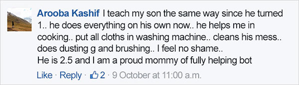Una madre le enseña a su hijo que las tareas domésticas no son 