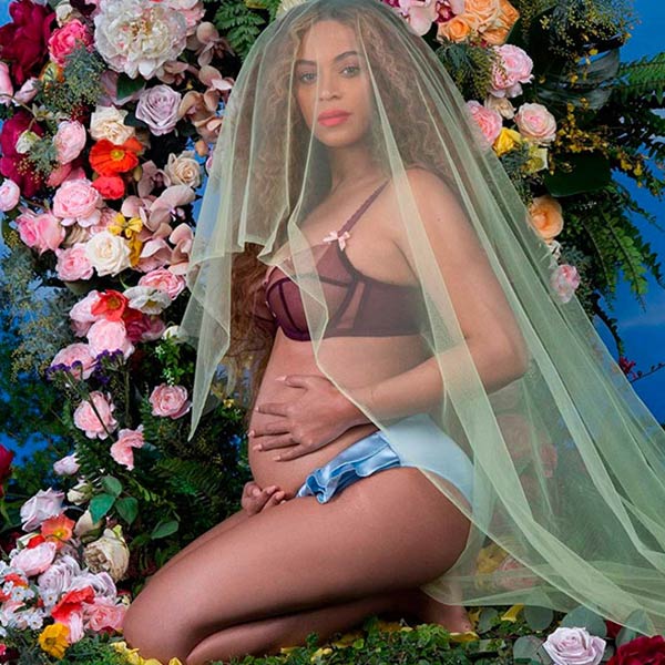 Beyoncé anuncia embarazo de gemelos con un  sexy ensayo fotográfico: “Tengo 3 corazones” - 1