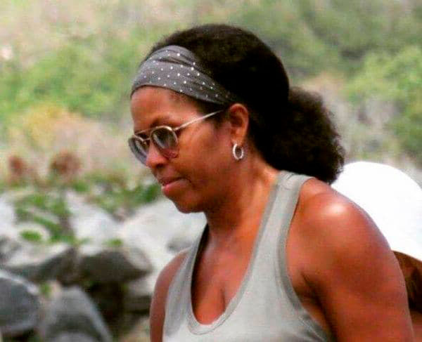 Michelle Obama mostra seu cabelo natural e as redes celebram - 1