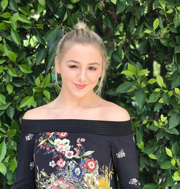 Chloe Lukasiak escreve um livro sobre sua vida - 3