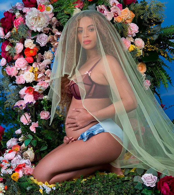 Beyoncé anuncia gravidez de gêmeos com ensaio fotográfico sexy: 