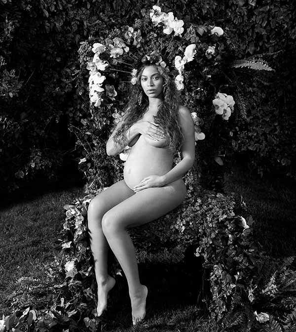 Beyoncé anuncia gravidez de gêmeos com ensaio fotográfico sexy: 