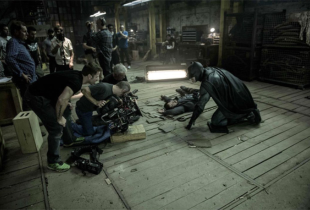 Ben Affleck y Val Kilmer rinden homenaje al primer Batman - 1