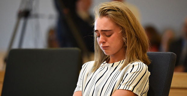 Condenada a 15 meses de prisión por animar a su novio a suicidarse por SMS - 1