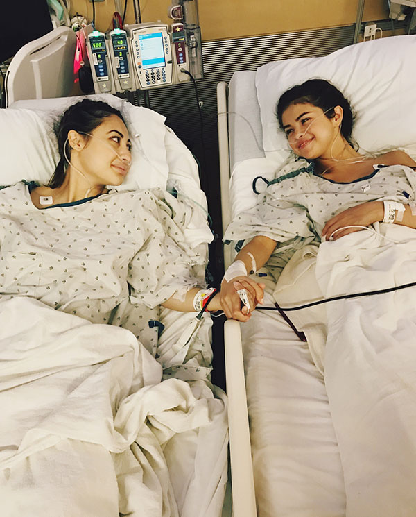 Selena Gomez recibió un nuevo riñón de su mejor amiga - 1