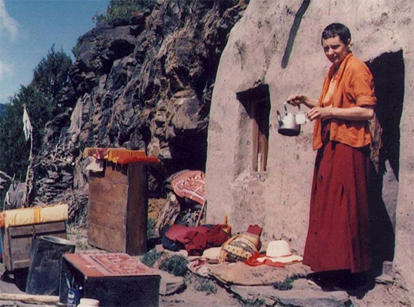 Tenzin Palmo: la monja budista que vivió 12 años en una cueva - 2