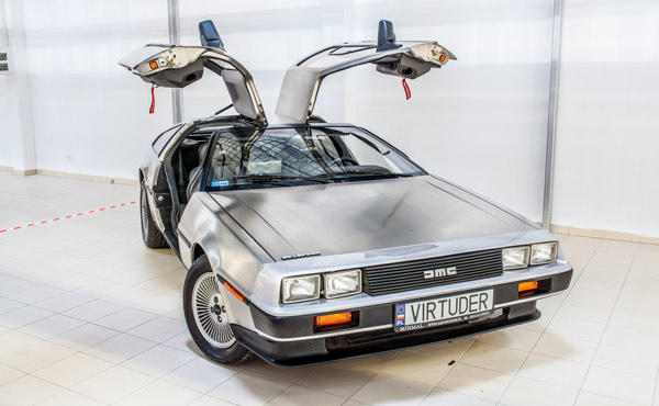 Vuelve el DeLorean DMC-12: el auto de Volver al Futuro - 1