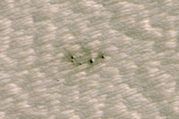 Misterio por el descubrimiento de nuevos cráteres en la superficie de Marte - 3