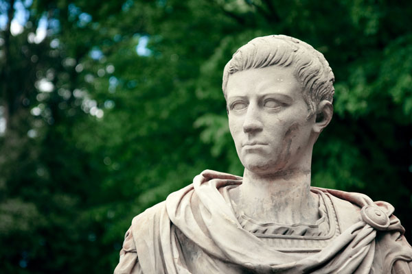 Os 3 imperadores romanos mais sanguinários - 2