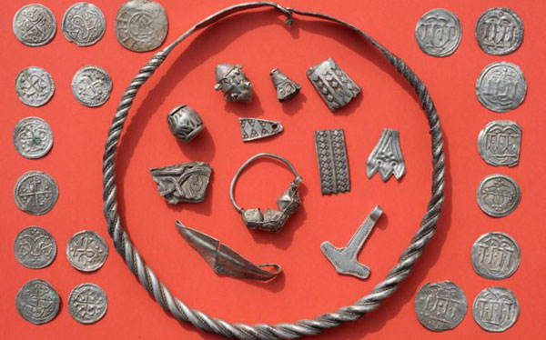 Un niño de 13 años halló un tesoro enterrado hace mil años en Alemania - 1