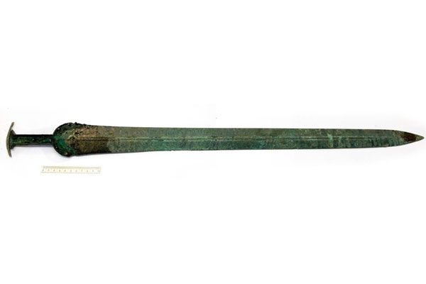 Hallan espada de 3 mil años de antigüedad - 1